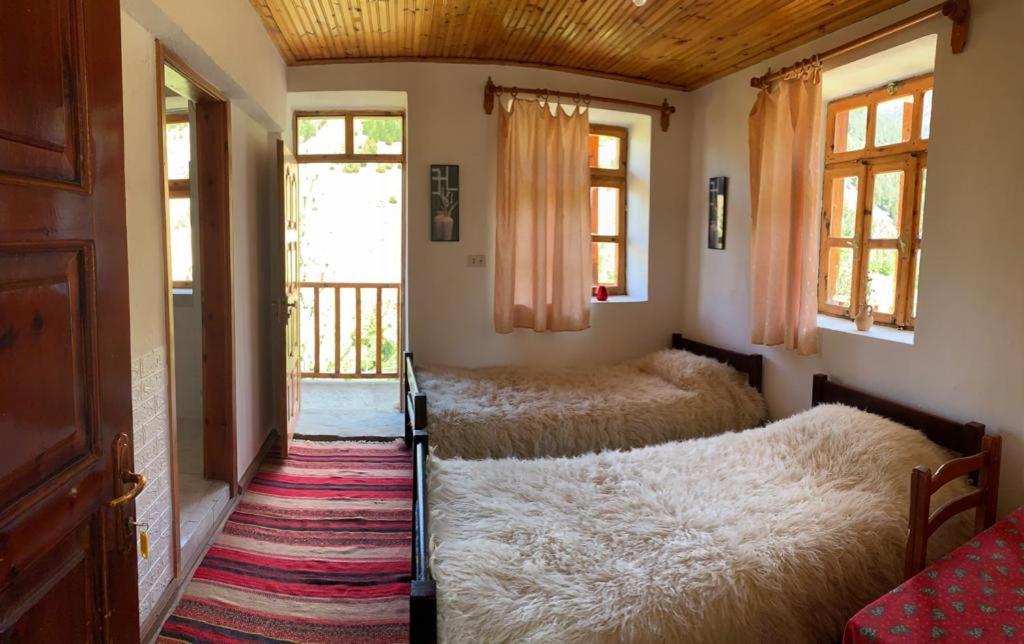Hotel Grabova Grabove e Siperme エクステリア 写真
